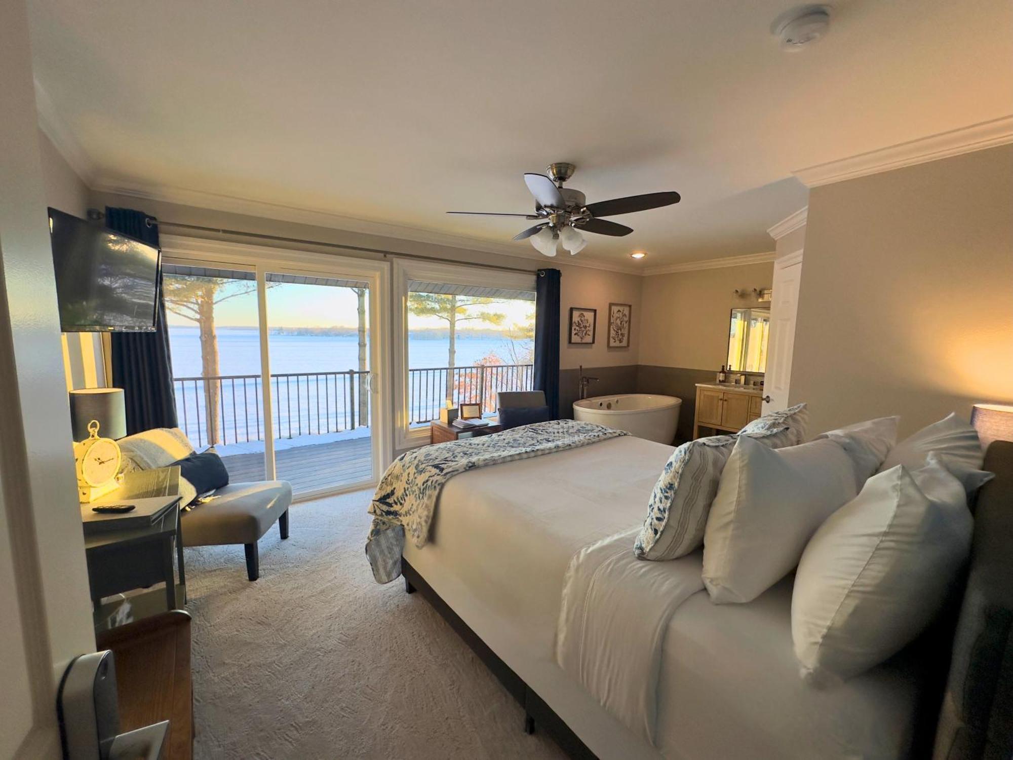 Inn On Lake Wissota 奇珀瓦福尔斯 外观 照片